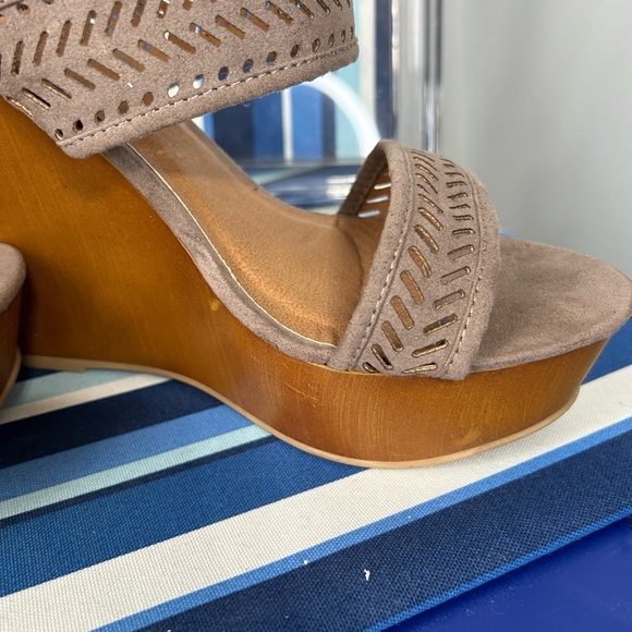 Sandy wooden layer cut strappy wrap up high platform wedge heel sandals sz 8.5 - Picture 11 of 13